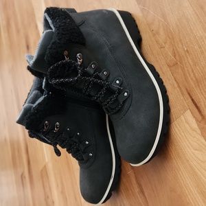 JBU Women's Black Faux Leather Lace Up Booties 8M